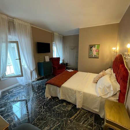 Prestige Suite Via Romagnoli 시르미오네 외부 사진
