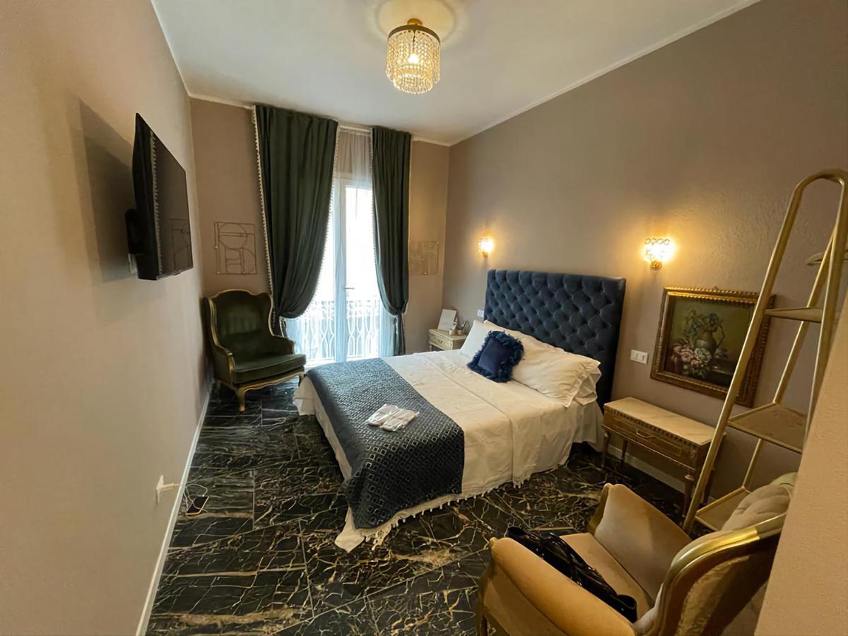 Prestige Suite Via Romagnoli 시르미오네 외부 사진