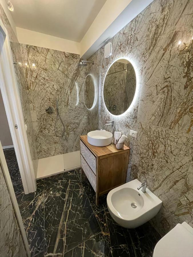 Prestige Suite Via Romagnoli 시르미오네 외부 사진